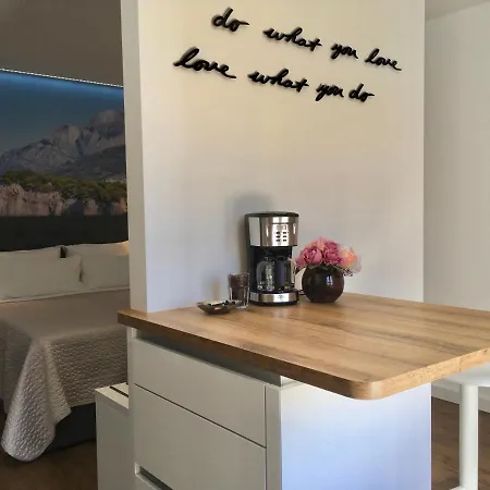 Villakamena דירה