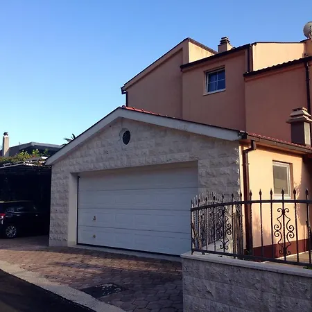 Villakamena דירה דרבניק