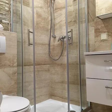 Villakamena דירה *